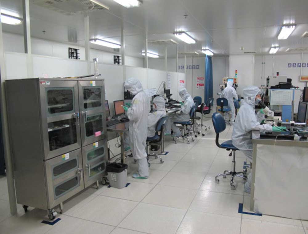 激光電子生產車間